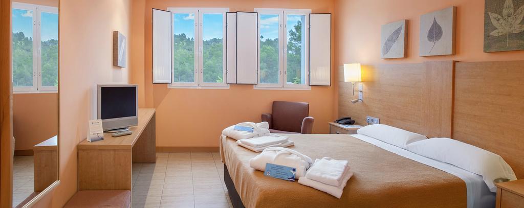 Balneario De Cofrentes Hotel Room photo